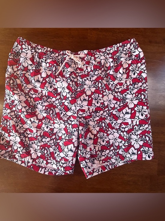 Vineyard Vines Other - Vineyard Vines Whale Print 7” Swim Trunks